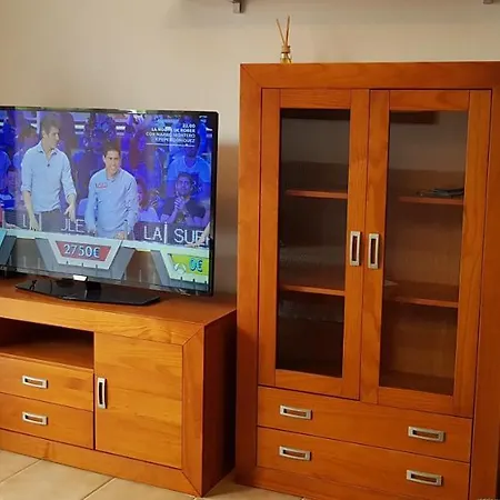 Okeanos 1 Bedroom With Garden S-r